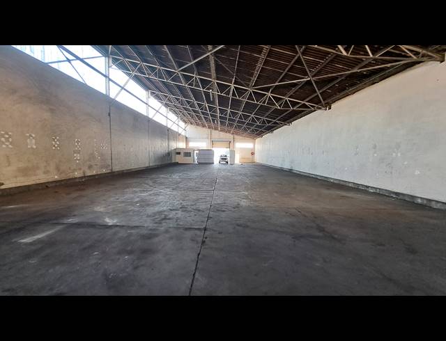 721M² WAREHOUSE TO LET IN KULEKA